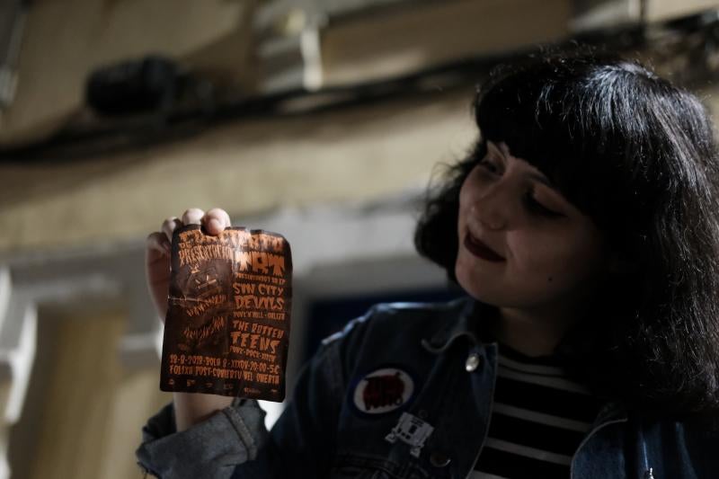 Miles de gijoneses y visitantes disfrutaron de una noche de fiesta con el gran espectáculo de los Fuegos como protagonista