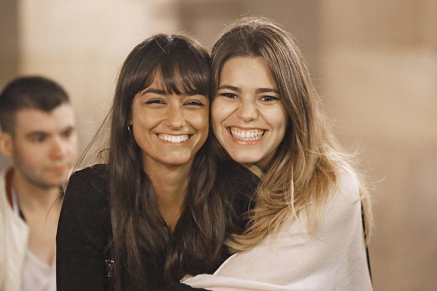 Miles de gijoneses y visitantes disfrutaron de una noche de fiesta con el gran espectáculo de los Fuegos como protagonista