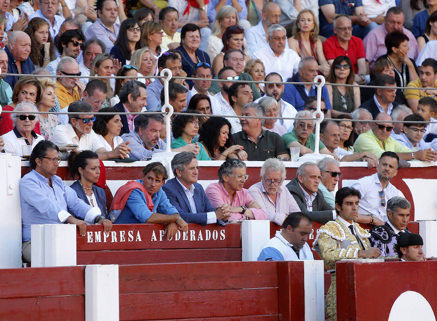 Los toros de El Freixo, ganadería propiedad de 'El Juli', mansurronearon y no ayudaron a los diestros