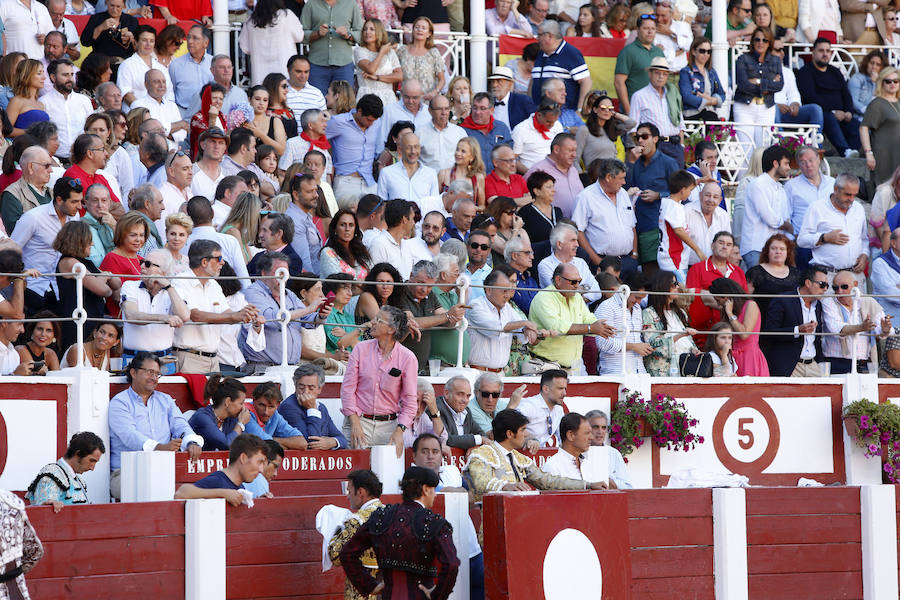 Los toros de El Freixo, ganadería propiedad de 'El Juli', mansurronearon y no ayudaron a los diestros