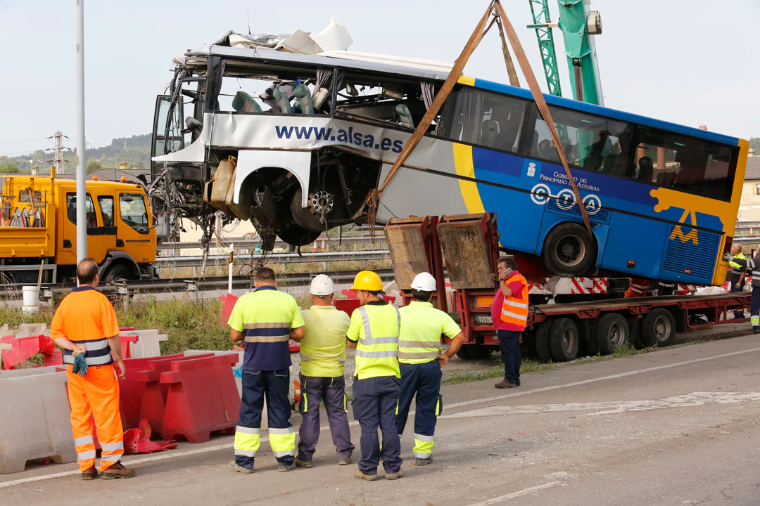 El vehículo impactó contra uno de los pilares de los nuevos accesos al PEPA