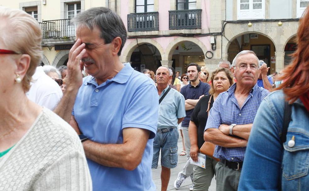 Accidente de autobús en Avilés | Asturias expresa su dolor por la tragedia de Avilés