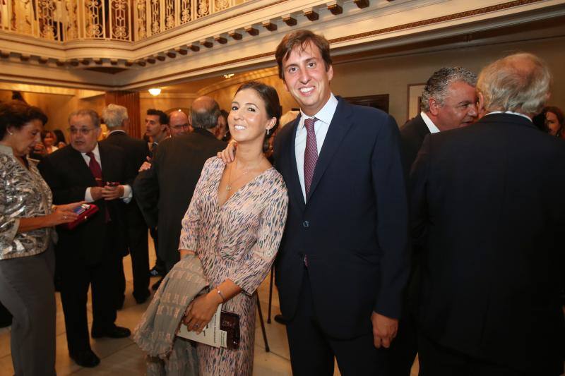 El público del Campoamor recibió con expectación y aplausos la obra de Jorge Muñiz con libreto de Javier Almuzara basada en el drama de Lope de Vega.