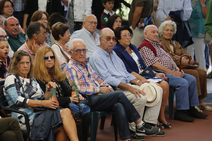 Los premiados pusieron el acento en el «ambiente alegre y familiar que caracterizaba a la entidad durante los primeros años.