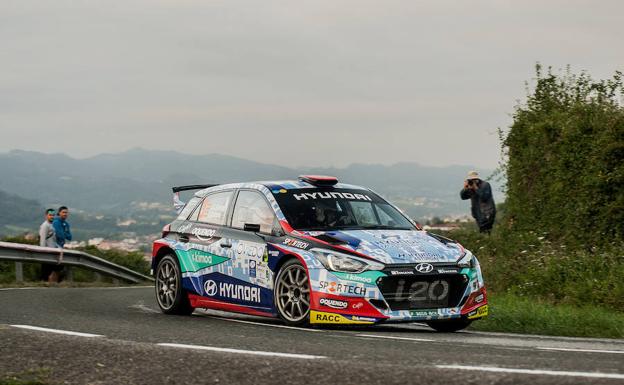 José Antonio Suárez y Cándido Carrera lograron con el Hyundai i20 R5 su segundo triunfo en el Rally Princesa de Asturias.