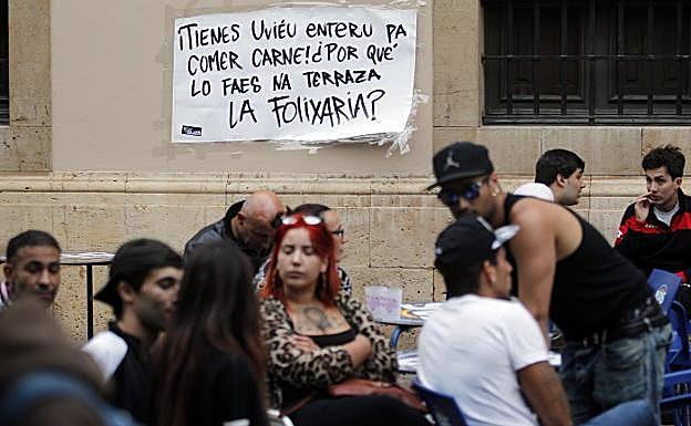 Fiestas de San Mateo en Oviedo | La Folixaria, el chiringuito vegano de San Mateo que está dando mucho que hablar