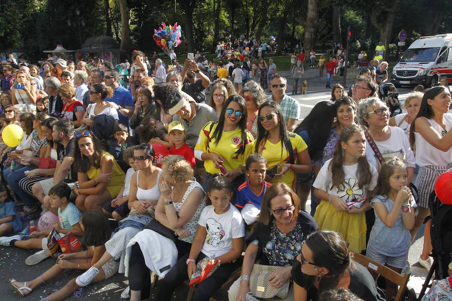 Fotos: ¿Estuviste en el desfile del Día de América en Asturias 2018? ¡Búscate!