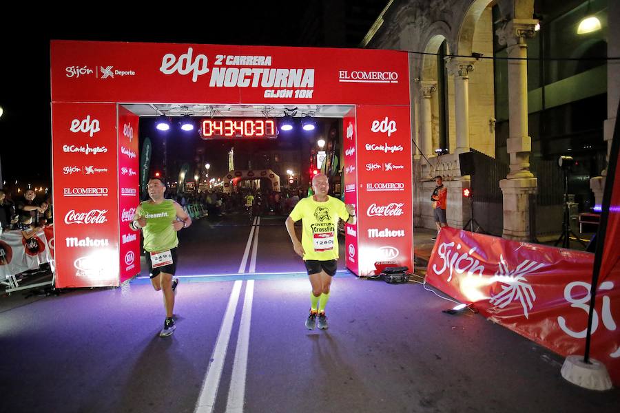 Fotos: ¿Estuviste en la EdP Carrera Nocturna Gijón 10 k? ¡Búscate!