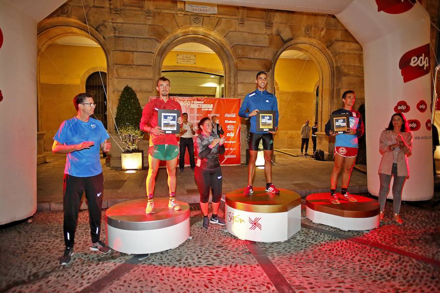 Fotos: ¿Estuviste en la EdP Carrera Nocturna Gijón 10 k? ¡Búscate!