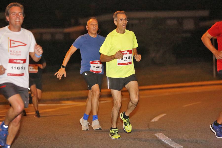 Fotos: ¿Estuviste en la EdP Carrera Nocturna Gijón 10 k? ¡Búscate!