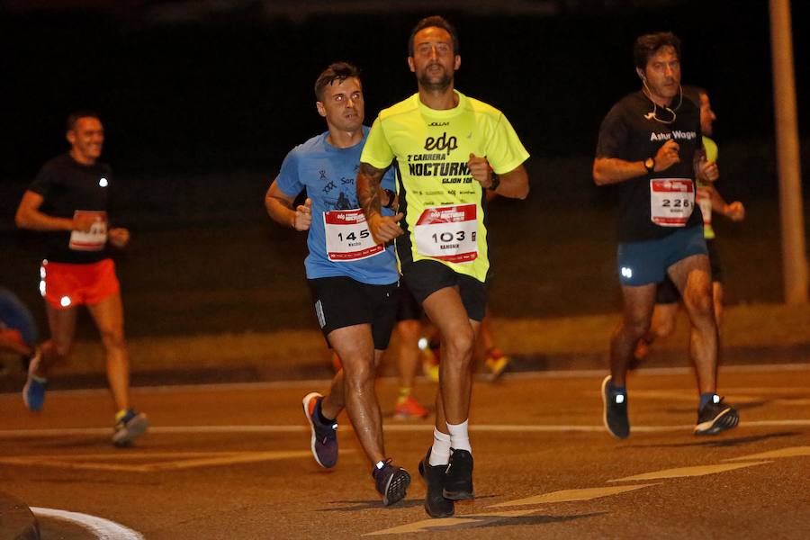 Fotos: ¿Estuviste en la EdP Carrera Nocturna Gijón 10 k? ¡Búscate!