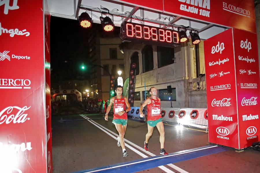 Fotos: ¿Estuviste en la EdP Carrera Nocturna Gijón 10 k? ¡Búscate!