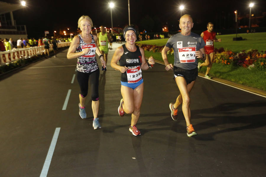 Fotos: ¿Estuviste en la EdP Carrera Nocturna Gijón 10 k? ¡Búscate! (2)