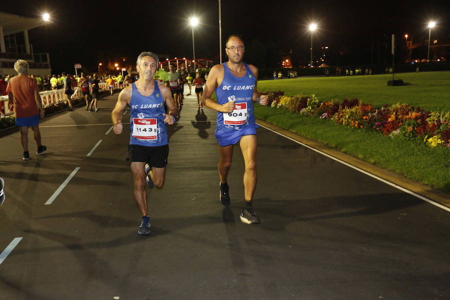 Fotos: ¿Estuviste en la EdP Carrera Nocturna Gijón 10 k? ¡Búscate! (2)
