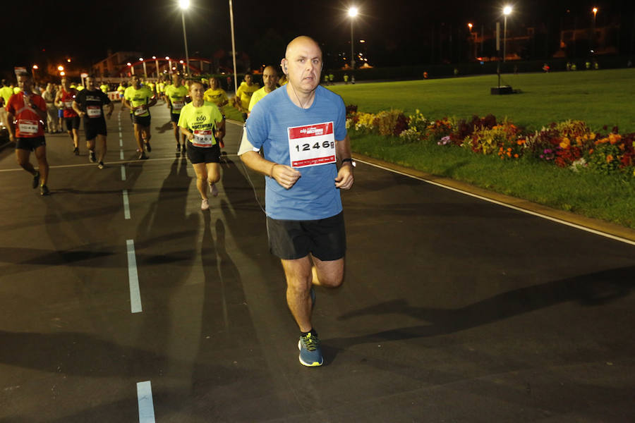 Fotos: ¿Estuviste en la EdP Carrera Nocturna Gijón 10 k? ¡Búscate! (2)