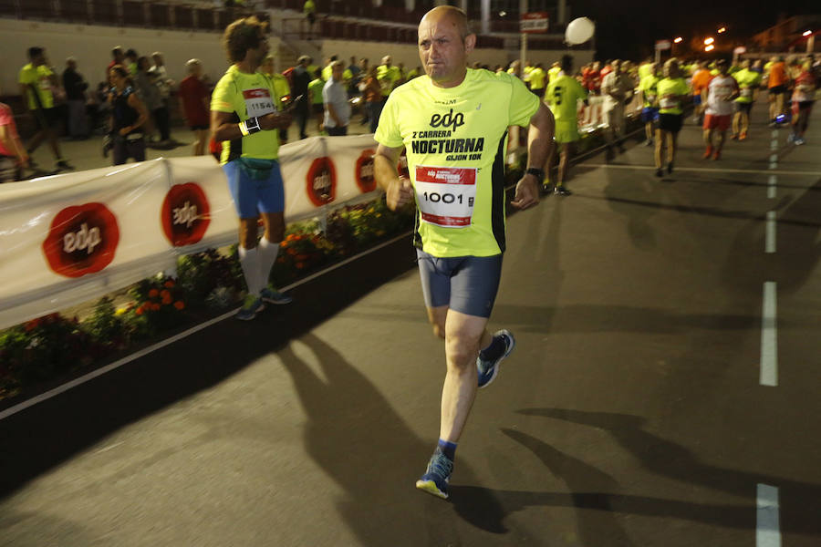 Fotos: ¿Estuviste en la EdP Carrera Nocturna Gijón 10 k? ¡Búscate! (2)