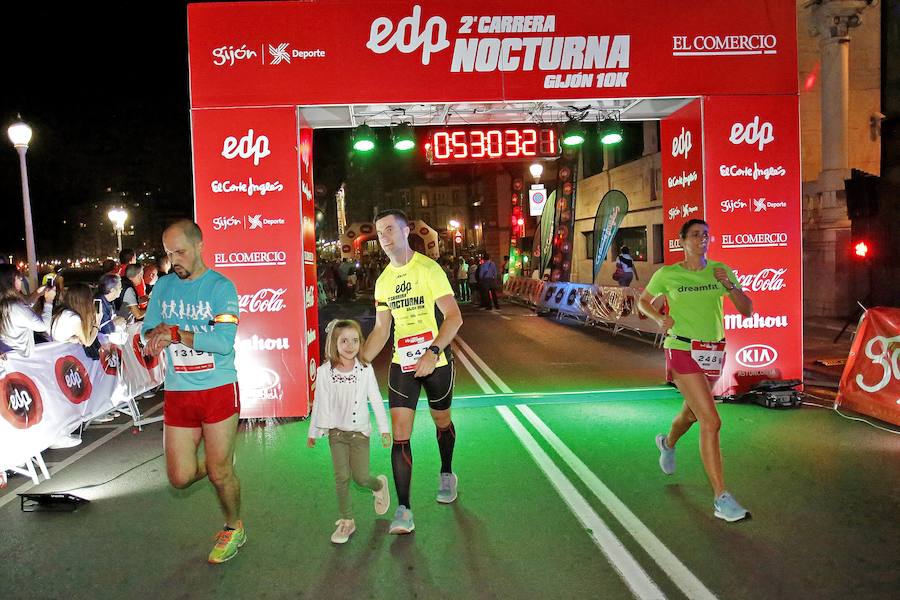  Carrera Nocturna Gijón 10K  Moha Bakkali y Esther Álvarez se impusieron en la prueba. 