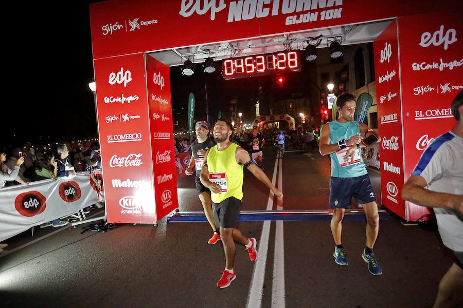  Carrera Nocturna Gijón 10K  Moha Bakkali y Esther Álvarez se impusieron en la prueba. 