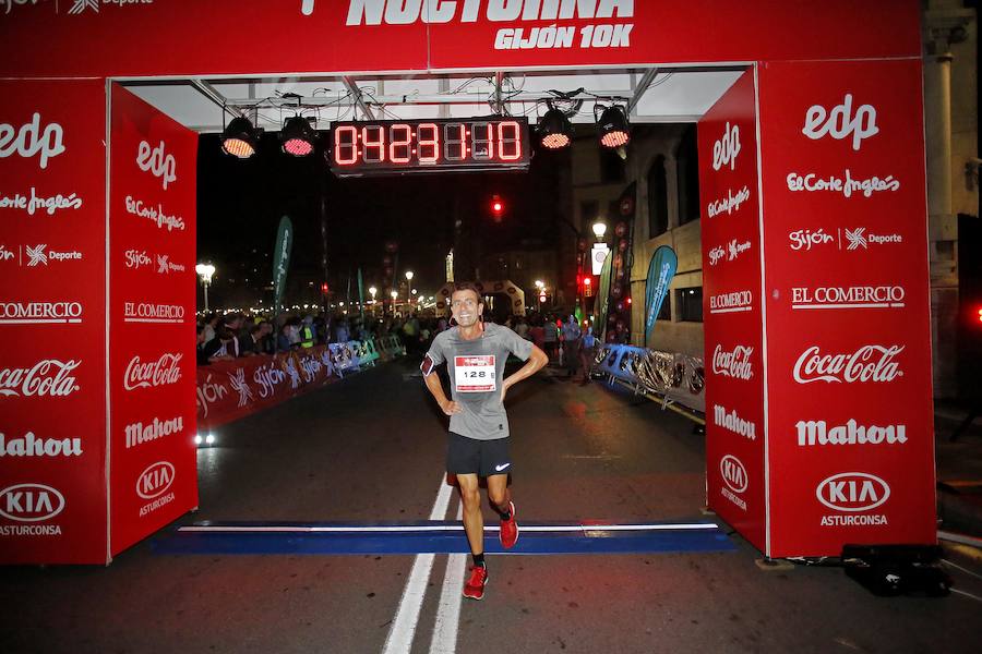  Carrera Nocturna Gijón 10K  Moha Bakkali y Esther Álvarez se impusieron en la prueba. 