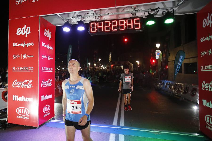  Carrera Nocturna Gijón 10K  Moha Bakkali y Esther Álvarez se impusieron en la prueba. 