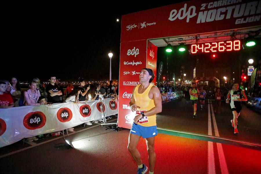  Carrera Nocturna Gijón 10K  Moha Bakkali y Esther Álvarez se impusieron en la prueba. 