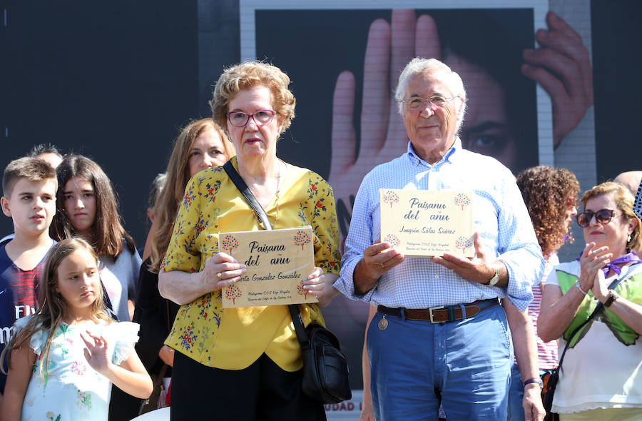 El parque del Truébano acoge las actuaciones de Anabel Santiago y Los Berrones, exhibiciones de bolos y talleres de escanciado de sidra