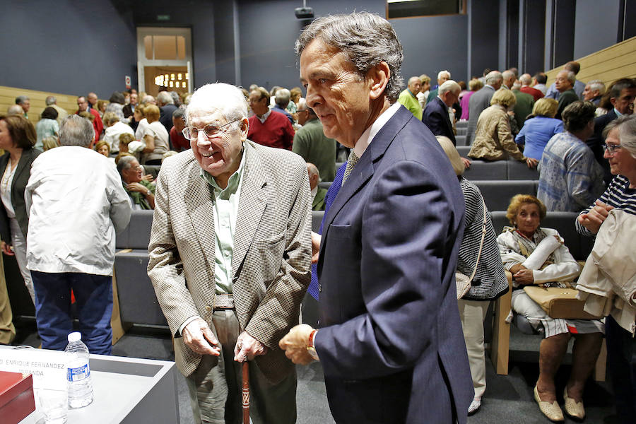 La institución ensalza a Torcuato Fernández-Miranda en sus nuevos locales