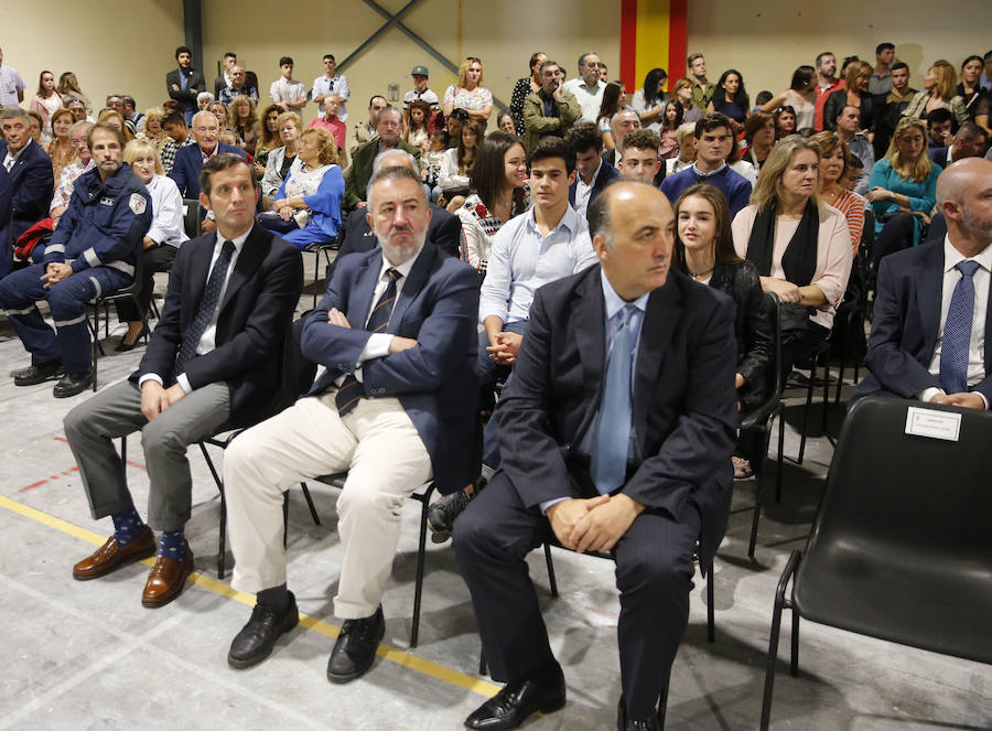 Es la primera ocasión que los actos institucionales de la Guardia Civil se desarrollaban fuera de la comandancia de Contrueces