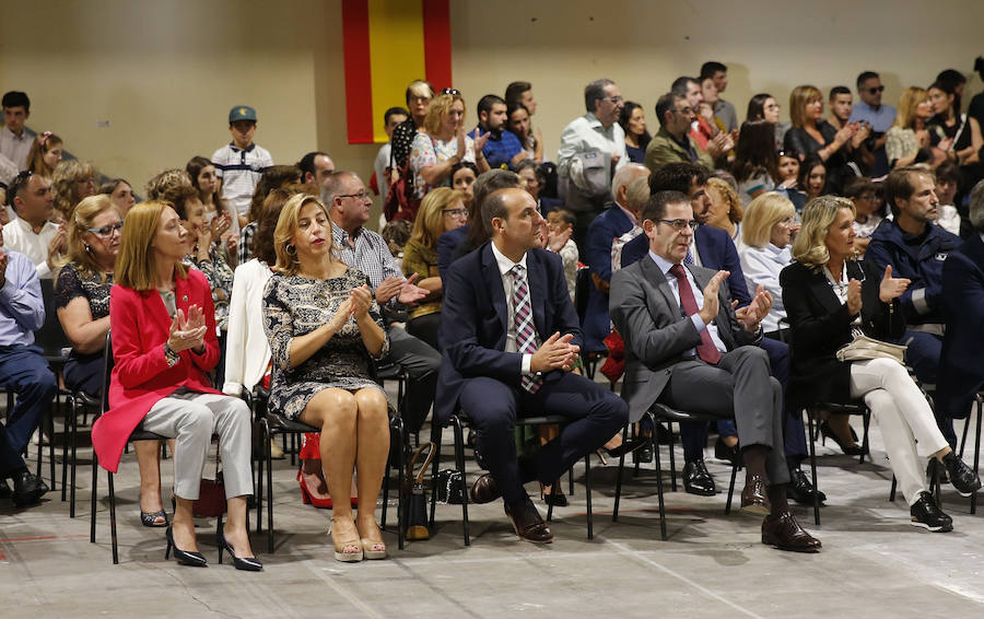 Es la primera ocasión que los actos institucionales de la Guardia Civil se desarrollaban fuera de la comandancia de Contrueces