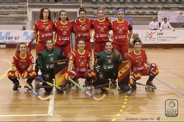 El equipo español que afrontó el europeo, con las asturianas Natasha Lee, Sara González y Marta Piquero. 