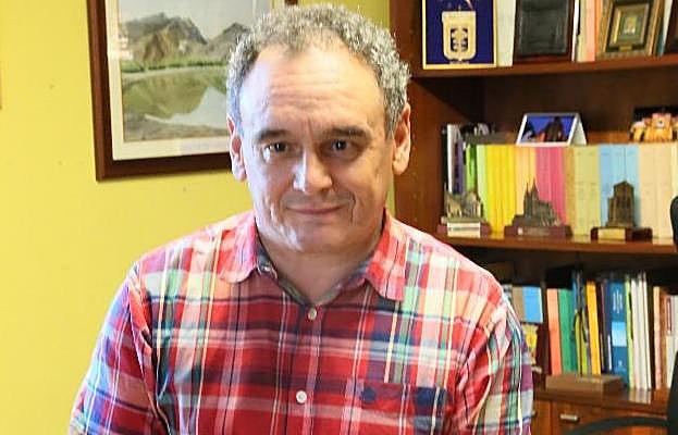 Juan Cañal, momentos antes de la entrevista en Nava. 