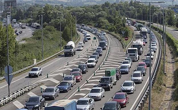 Ampliar la 'Y' con un tercer carril exige 25,79 millones entre Oviedo y Lugones