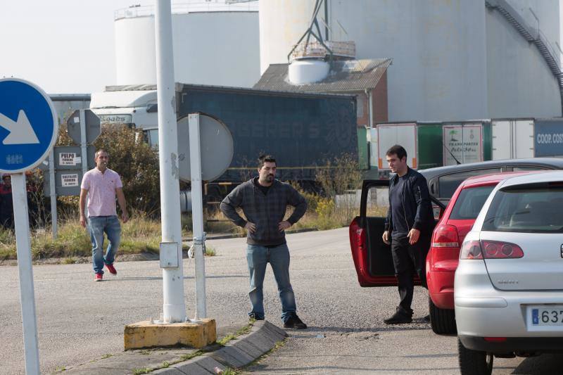 La multinacional ha comunicado a los comités de empresa de sus tres factorías españolas y al comité europeo su decisión de cerrar las instalaciones de Avilés y Coruña. 