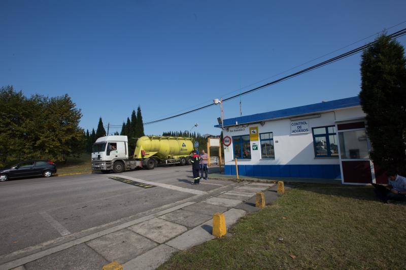 La multinacional ha comunicado a los comités de empresa de sus tres factorías españolas y al comité europeo su decisión de cerrar las instalaciones de Avilés y Coruña. 