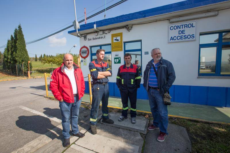 La multinacional ha comunicado a los comités de empresa de sus tres factorías españolas y al comité europeo su decisión de cerrar las instalaciones de Avilés y Coruña. 