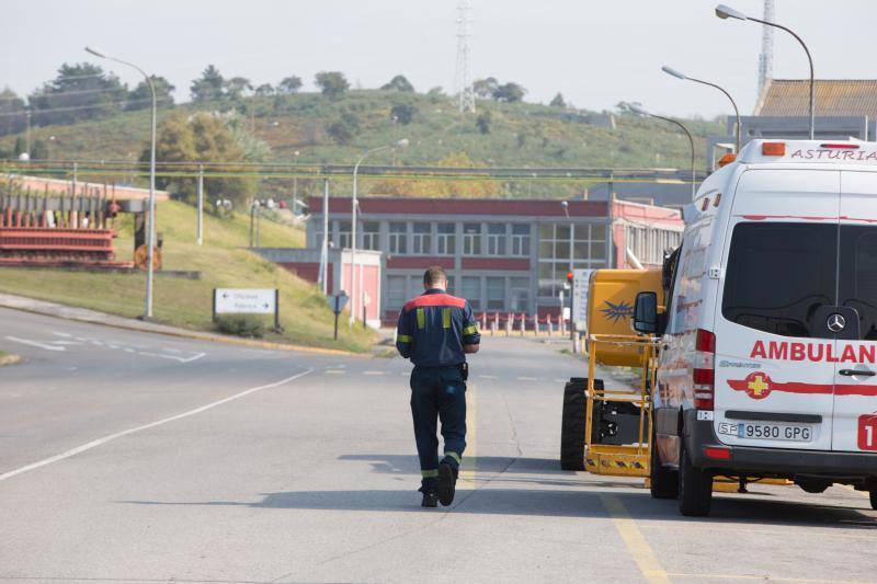 La multinacional ha comunicado a los comités de empresa de sus tres factorías españolas y al comité europeo su decisión de cerrar las instalaciones de Avilés y Coruña. 