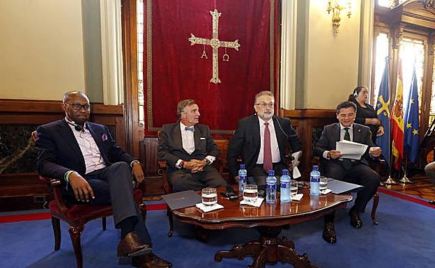 El director de Amref Health África destaca el reto de acercar la sanidad a toda la comunidad africana