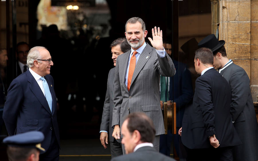 Felipe VI ha mantenido una audiencia con la Fundación para la Investigación e Innovación Biosanitaria en el Principado de Asturias en el primer acto de su visita a Asturias para presidir la ceremonia de entrega de los Premios Princesa.