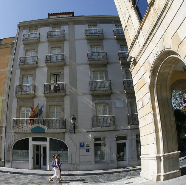 El Hotel Asturias fue uno de los estafados. 