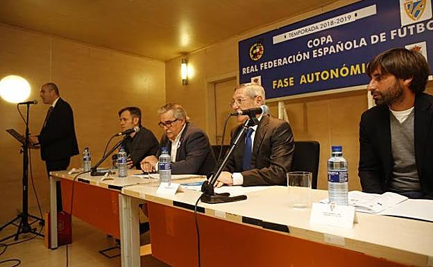 Presentación de la Copa Federación en Mieres.