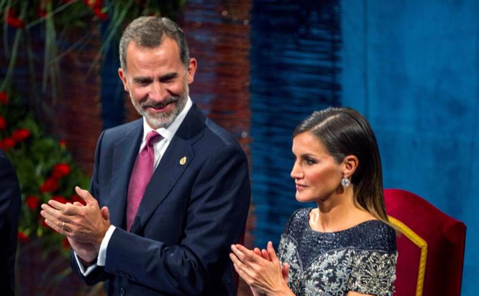 Los Reyes durante la ceremonia de los Premios Princesa.