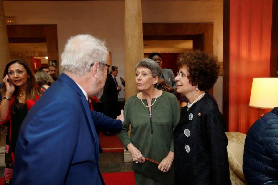 Los premiados, los patronos, los invitados a la ceremonia en el ámbito político, económico o social han pasado por el hotel ovetense durante esta jornada compartiendo charlas.