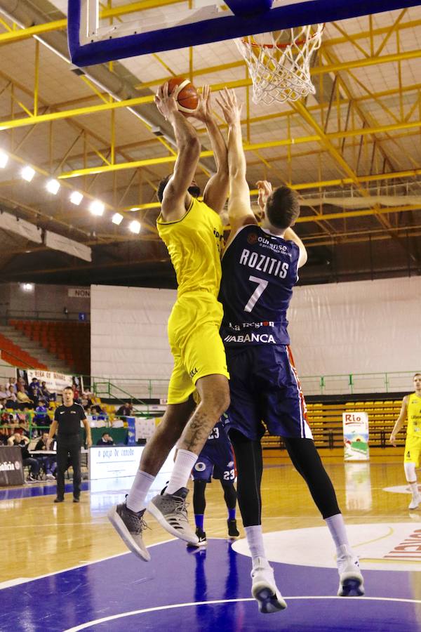 Fotos: Las imágenes del Liberbank Oviedo - Orense