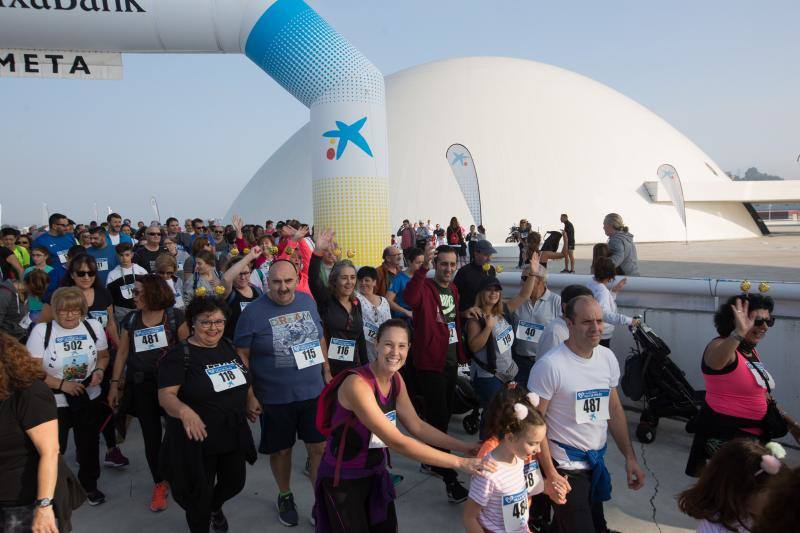 Fotos: ¿Estuviste en la Marcha Solidaria de LA VOZ DE AVILÉS? ¡Búscate!