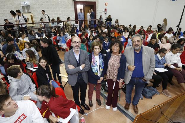 Por la izquierda, Javier Ortega, Amparo Medina, Elisa Delibes y Carlos Aganzo. 