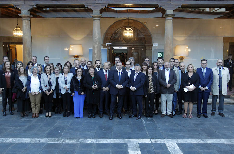 El Orrio, Tukan y Carlos de la Higuera recibieron el galardón en el Reconquista, en un acto que contó con la presencia del consejero de Empleo, Industria y Turismo, Isaac Pola.