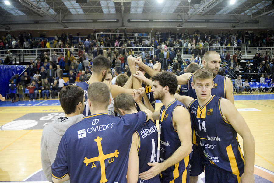 El Liberbank Oviedo sigue sin experimentar la victoria en Pumarín