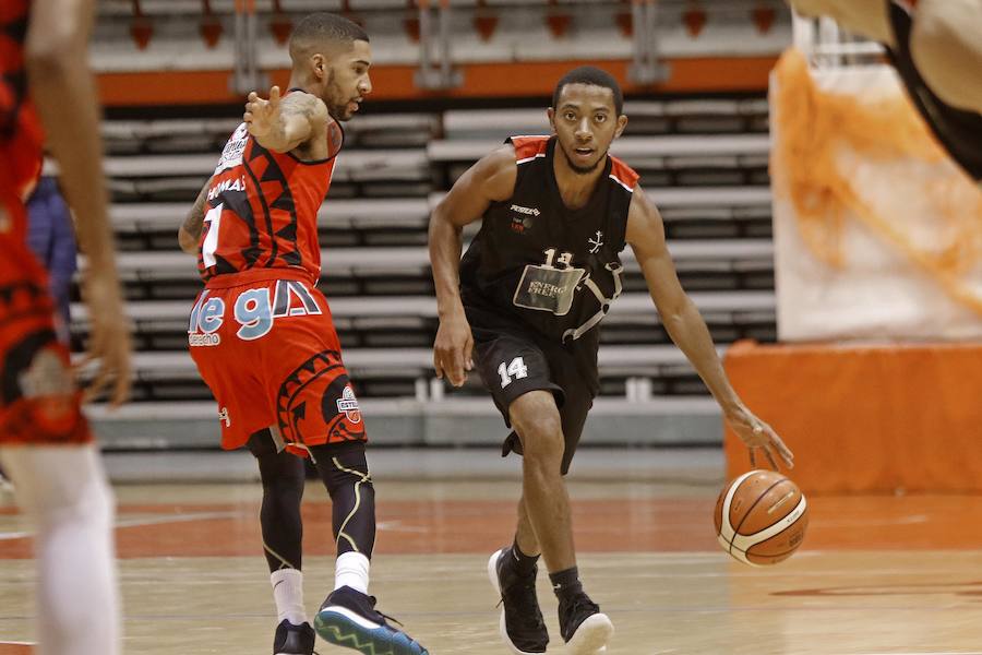 Fotos: Teslacard Círculo 61-65 Estela, en imágenes