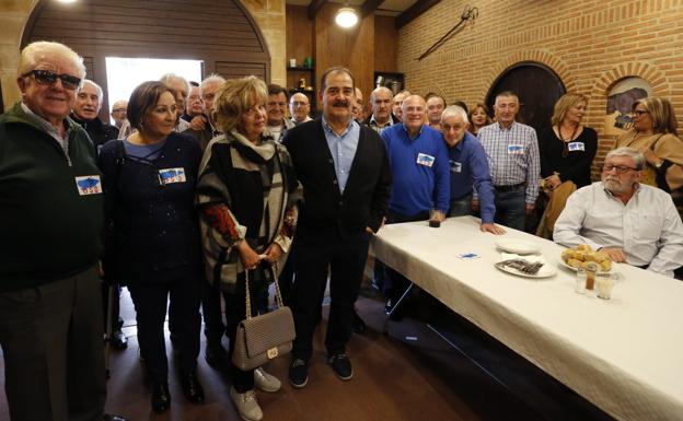 Francisco Baragaño, homenajeado por sus compañeros del sindicato USO