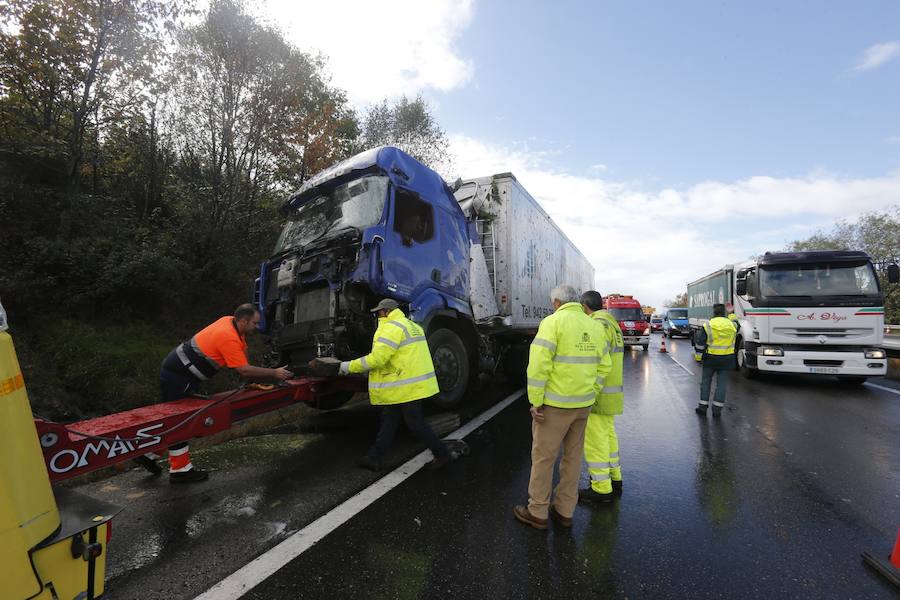 El suceso se produjo en los túneles de La Bolgachina. Ninguna persona ha resultado herida. 